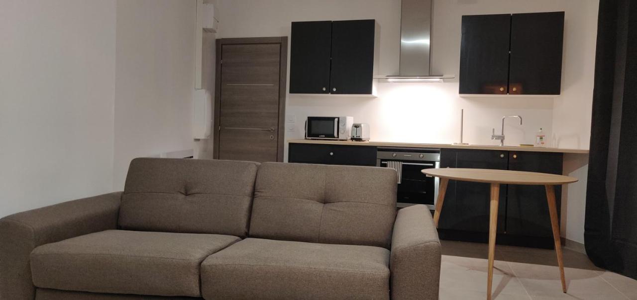 Appartement Confort Equipe Au Coeur De Béziers Dış mekan fotoğraf