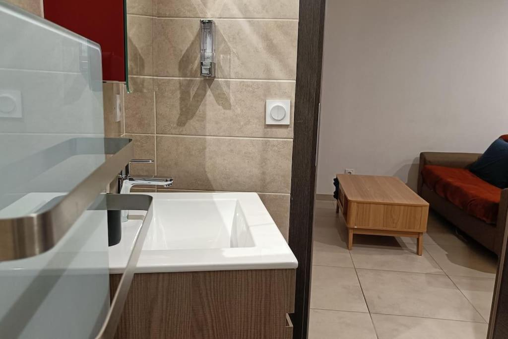 Appartement Confort Equipe Au Coeur De Béziers Dış mekan fotoğraf