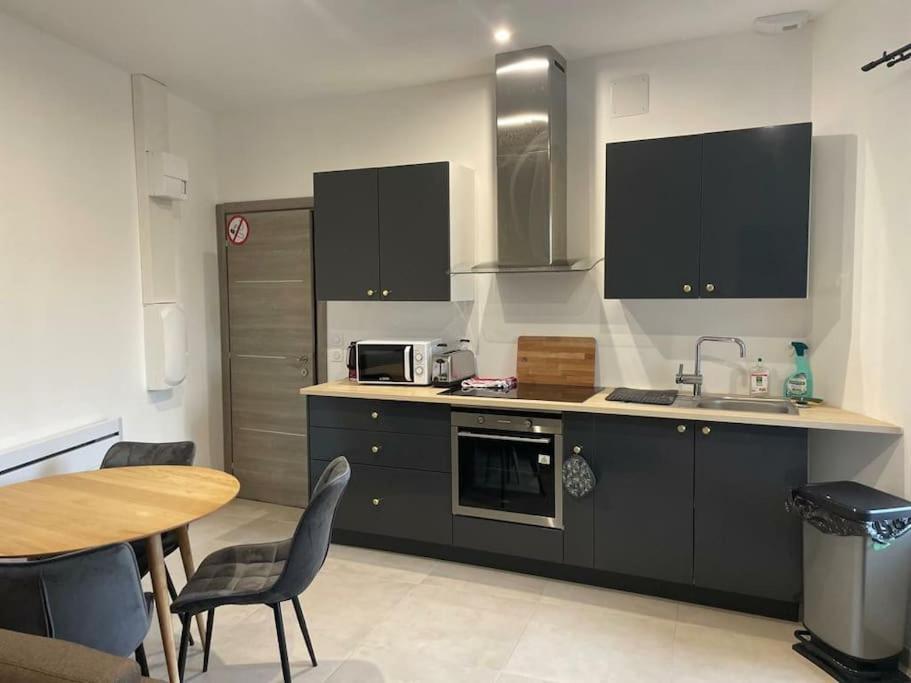 Appartement Confort Equipe Au Coeur De Béziers Dış mekan fotoğraf